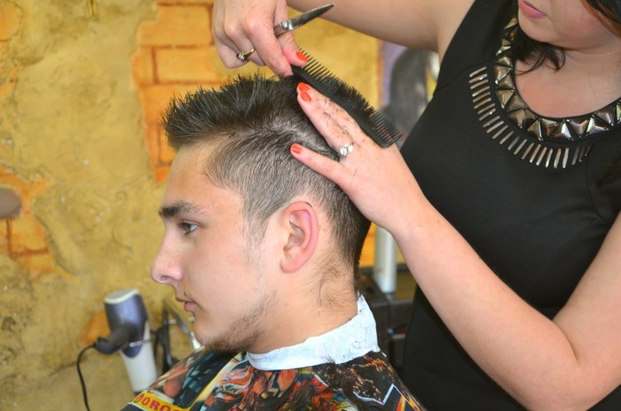 Barber benefits becoming barbering grooming real man school mar